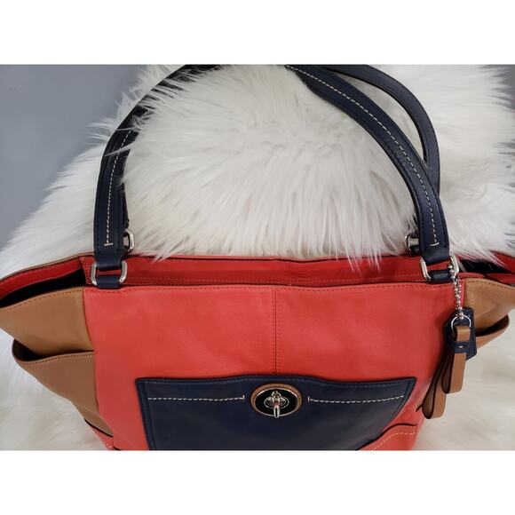 Coach Carrie Color Block Tote # F24065 Camel Navy Leather Old Money Large Purse - Picture 4 of 13